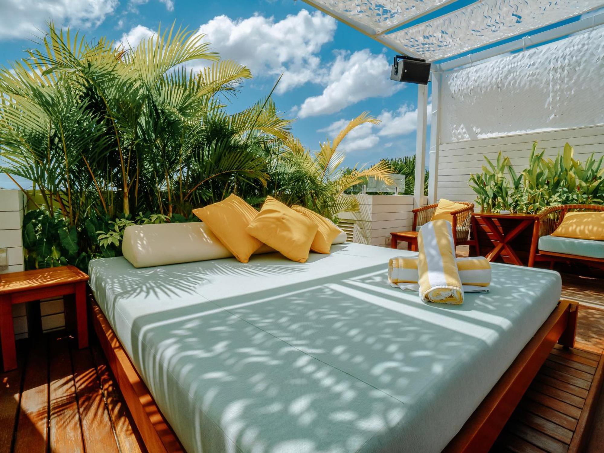 Secana Beachtown Resort & Residences Canggu Exteriör bild