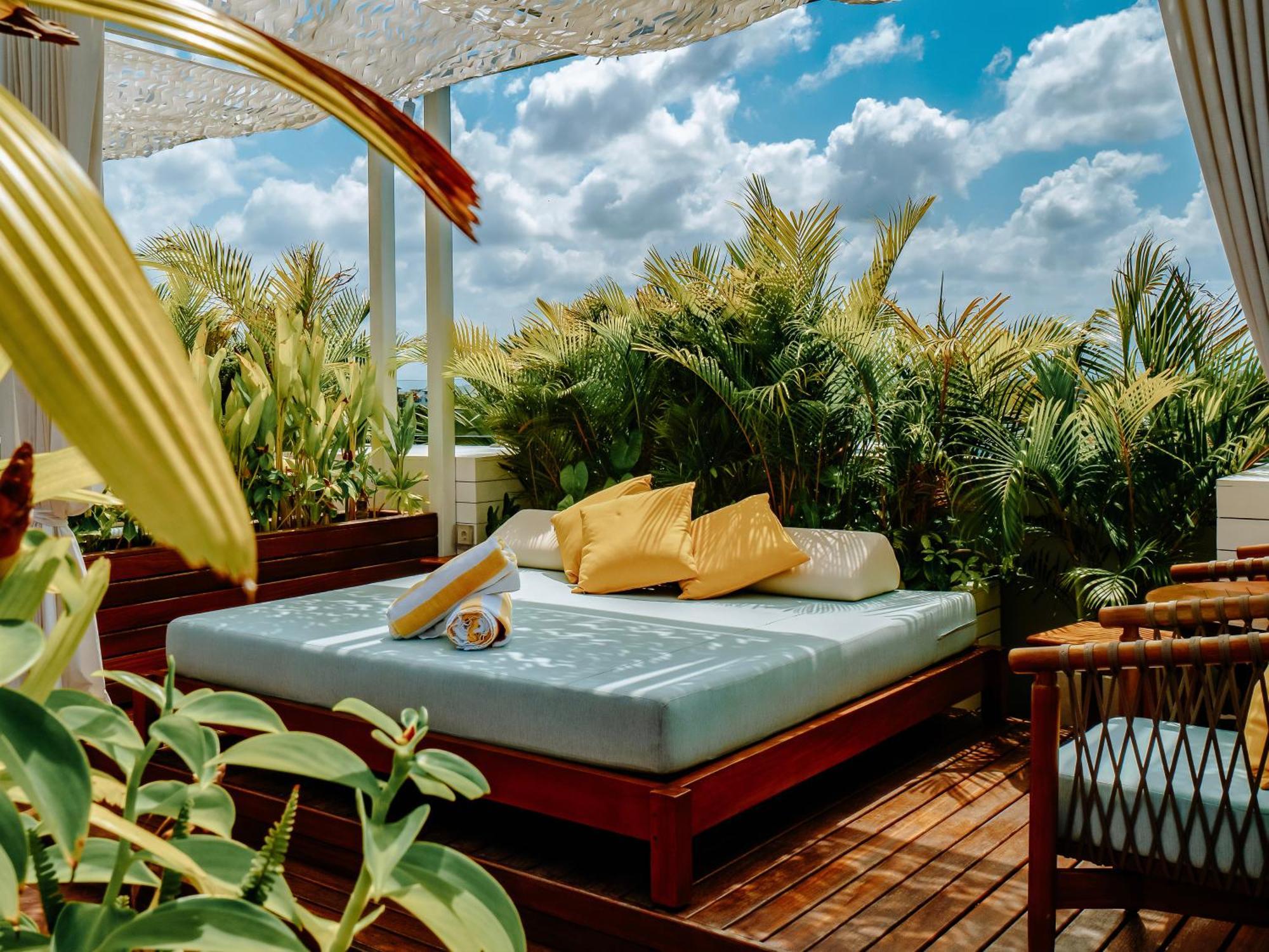 Secana Beachtown Resort & Residences Canggu Exteriör bild